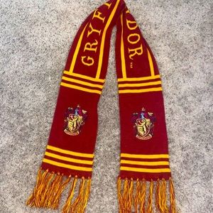 Harry Potter Gryffindor Scarf Universal Studios Wizarding World Florida